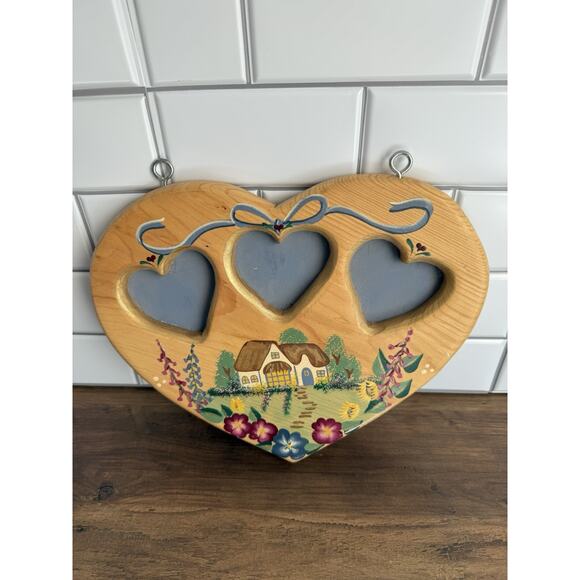 VINTAGE J.D.I. KEEPSAKES PAINTED + SIGNED WOOD HEART PHOTO FRAME GRANDMACORE - Picture 1 of 7